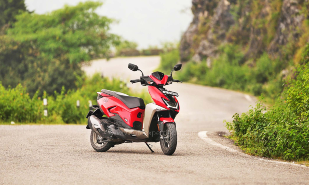 Hero Xoom 160 Scooter Features